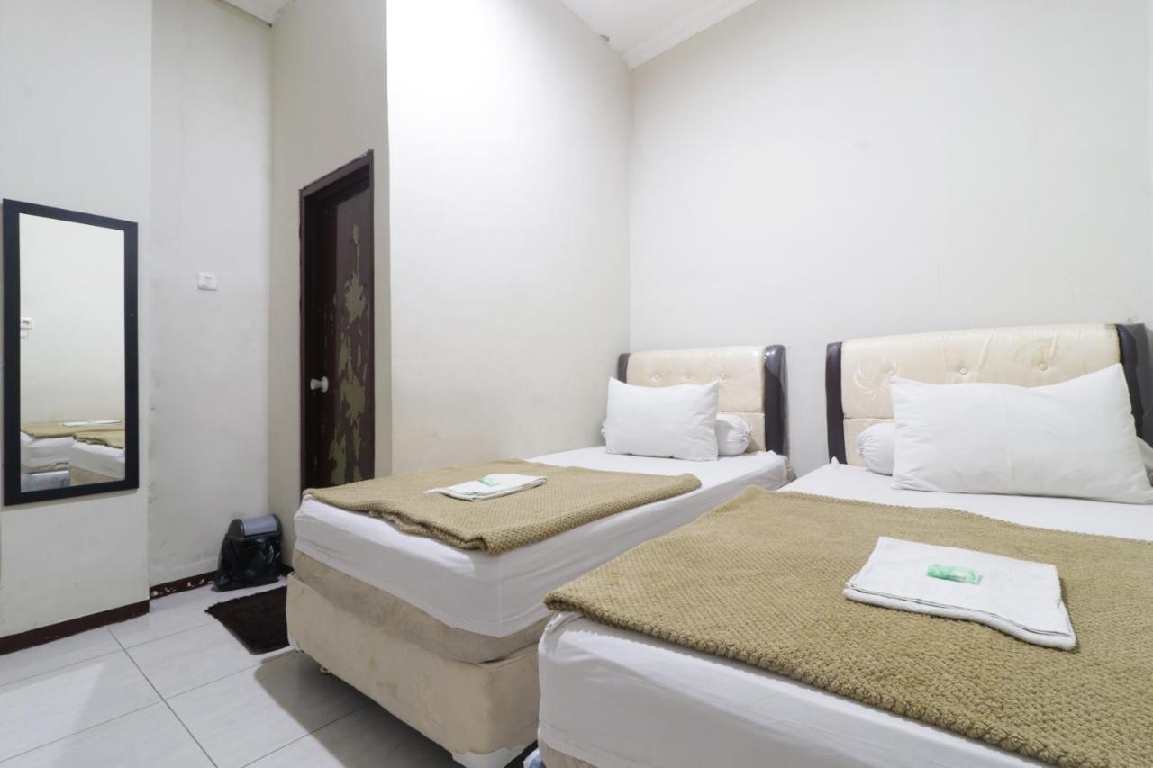 Hotel Omah Ampel Syariah Сурабая Экстерьер фото