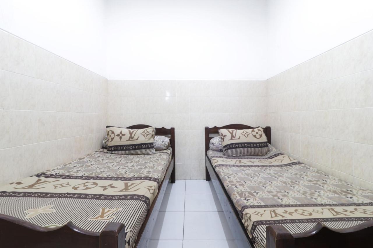 Hotel Omah Ampel Syariah Сурабая Экстерьер фото