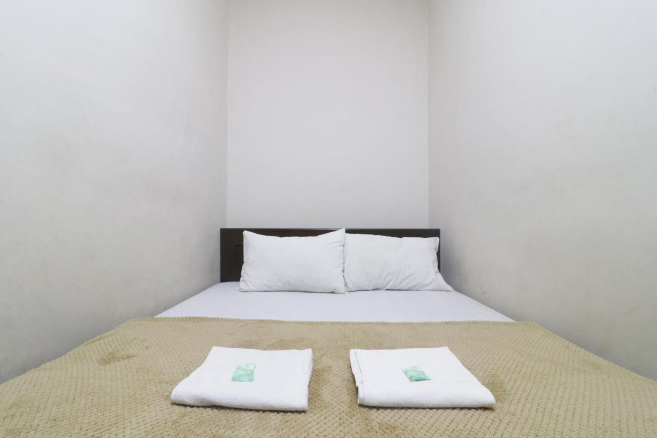 Hotel Omah Ampel Syariah Сурабая Экстерьер фото